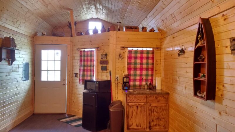 Crossroads Ranch Campground and Cabins - Lucas, IA
