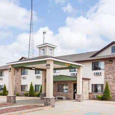 Super 8 by Wyndham McLean/Bloomington SW - McLean, IL