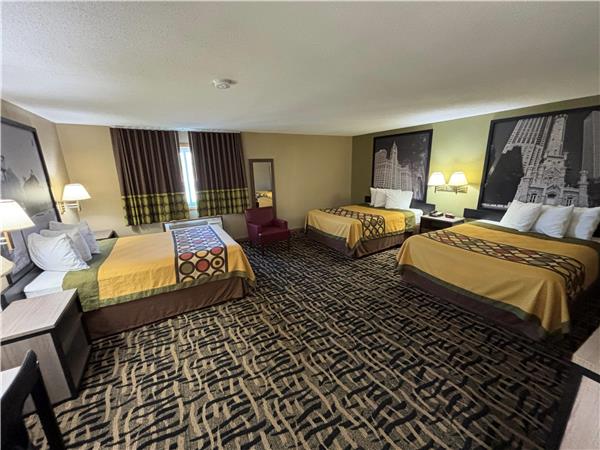 Super 8 by Wyndham McLean/Bloomington SW - McLean, IL
