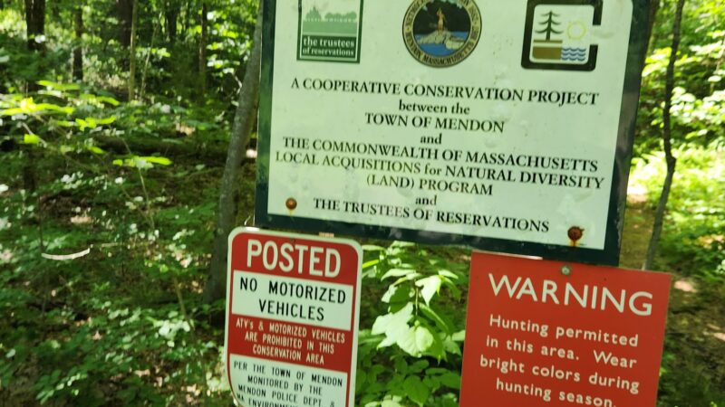 Park St Trailhead - Meadow Brook Woods - Mendon, MA