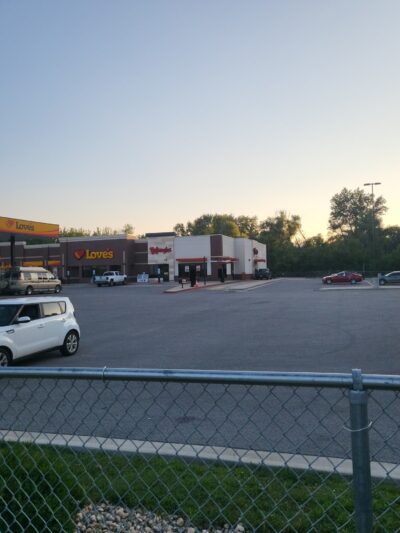 Dog Park at Love's Travel Stops - Mt Vernon, IL