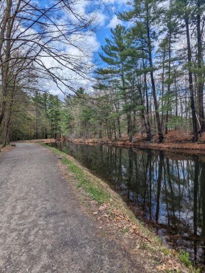 Mine falls trail head - Nashua, NH
