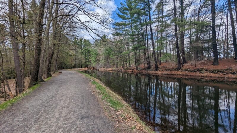 Mine falls trail head - Nashua, NH