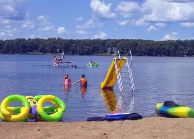 Owl's Nest Resort - Nevis, MN