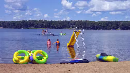 Owl's Nest Resort - Nevis, MN