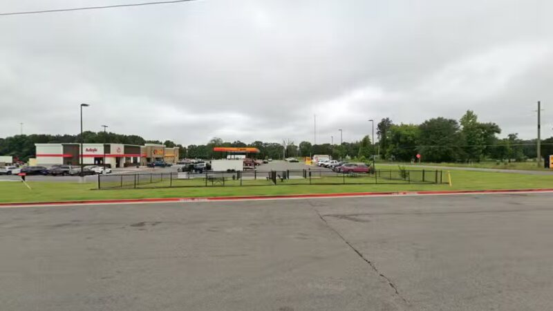 Dog Park at Love's Travel Stops - New Boston, TX