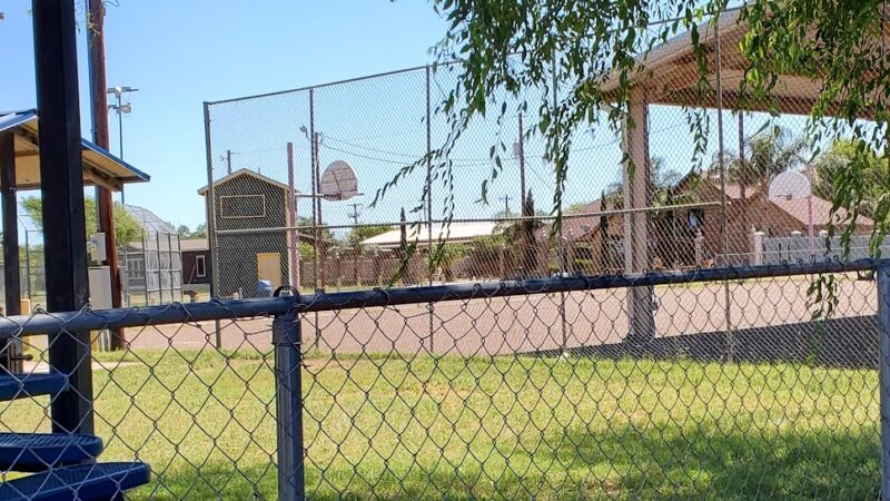 Oilton Park - Oilton, TX