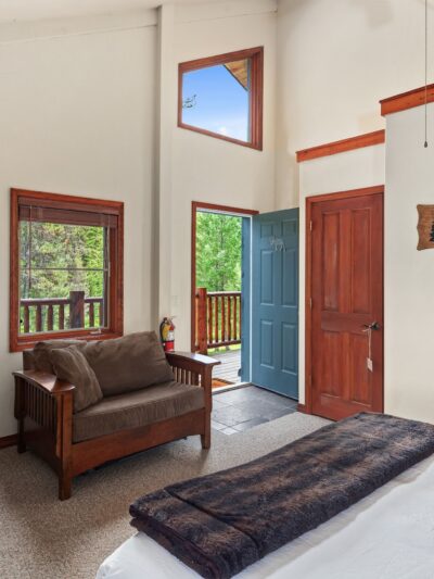 Dog Creek Lodge & Nordic Center - Olney, MT