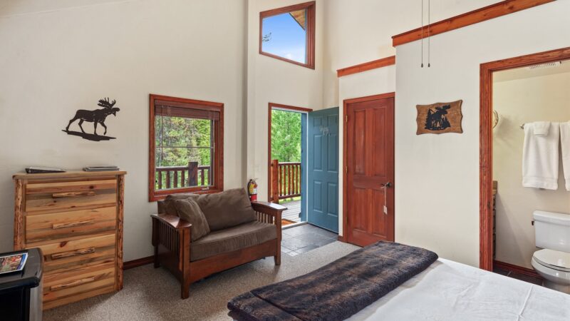 Dog Creek Lodge & Nordic Center - Olney, MT