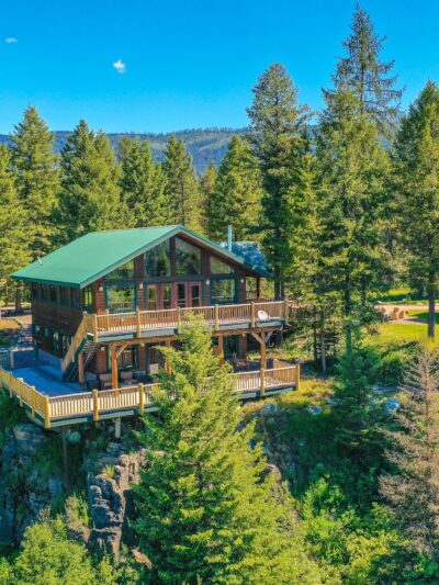 Dog Creek Lodge & Nordic Center - Olney, MT