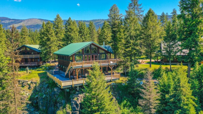 Dog Creek Lodge & Nordic Center - Olney, MT