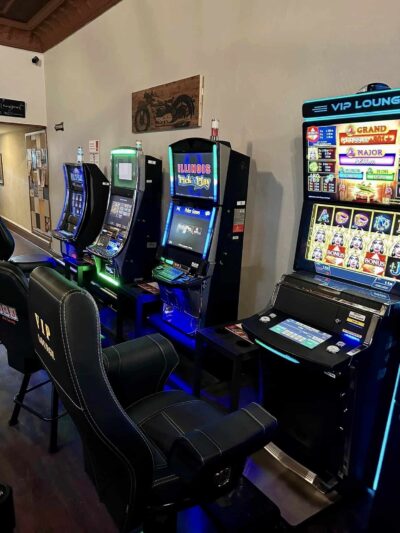The Hangout - Palmer, IL