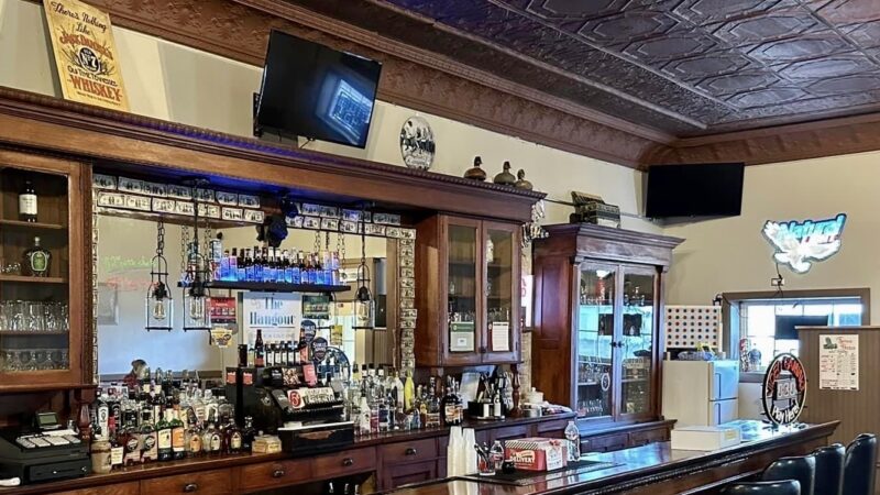 The Hangout - Palmer, IL