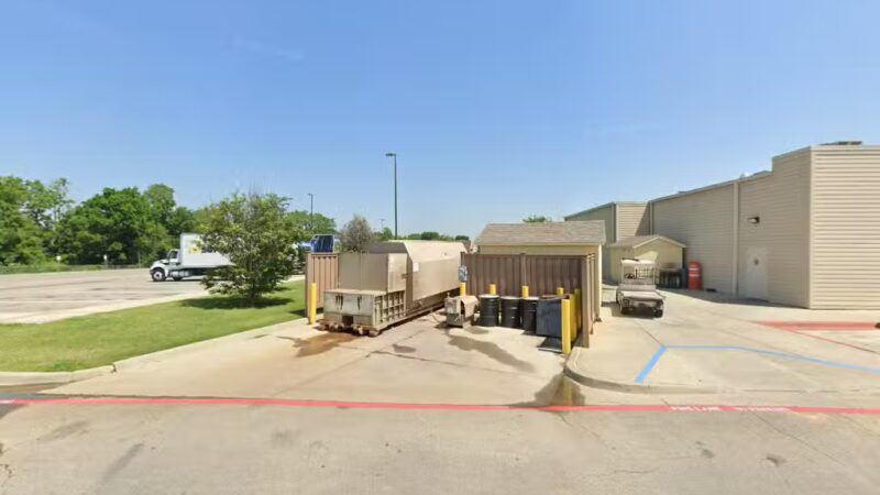 Dog Park at Love’s Travel Stops - Paris, TX