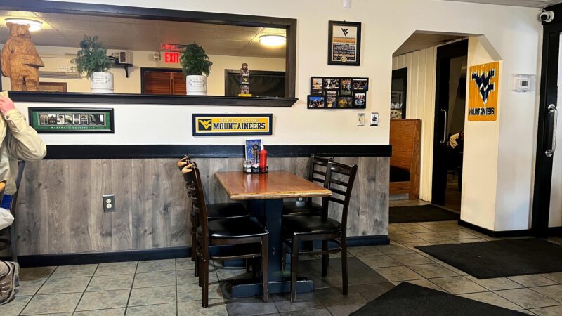 Der Dog Haus - Parkersburg, WV