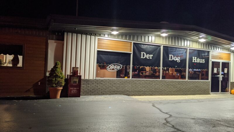 Der Dog Haus - Parkersburg, WV