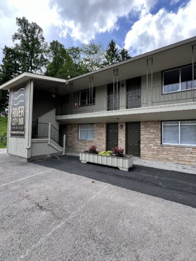 River City Inn - Parsons, WV