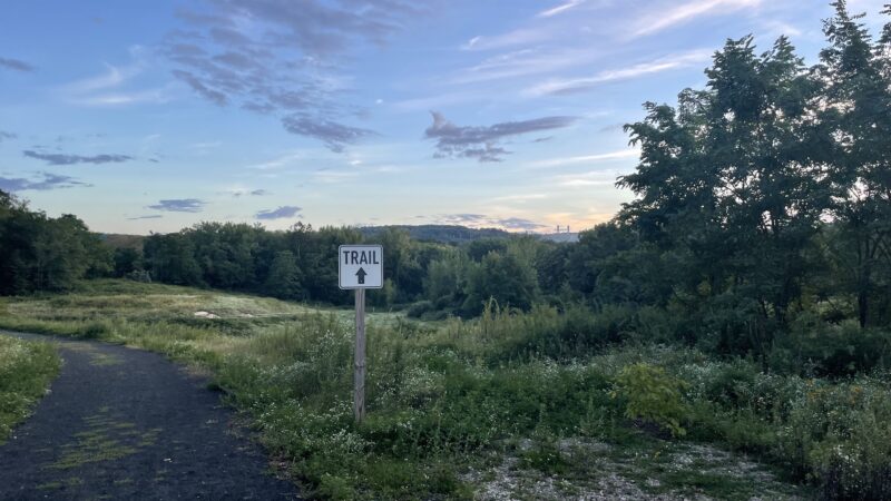 Airline State Park Trail (Mileage Marker) - Portland, CT