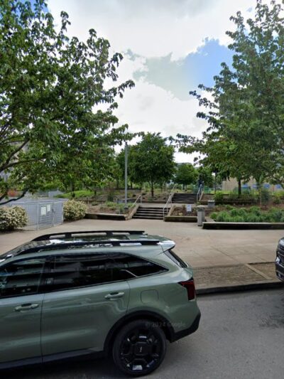 Dogs must be leashed - Portland, OR