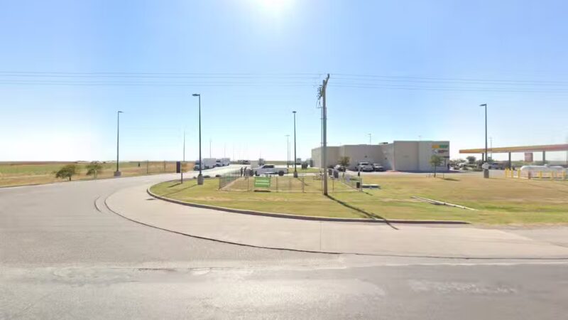 Dog Park at Love's Travel Stops - Randlett, OK