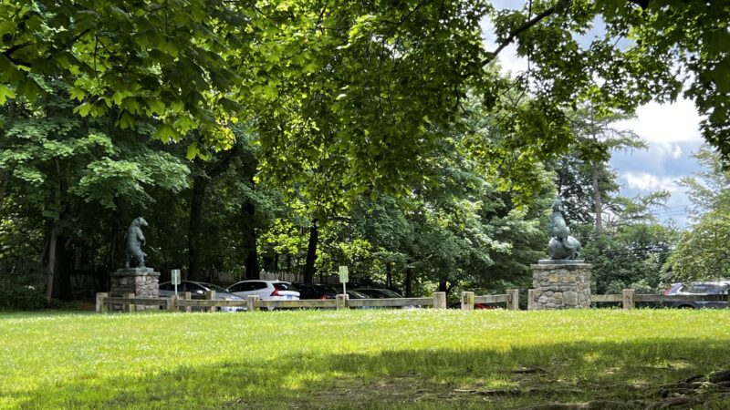 Collis P. Huntington State Park - Sunset Hill Parking - Redding, CT