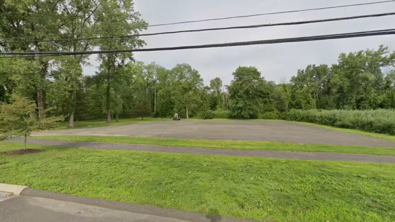 Ridgefield Walking Trail - Ridgefield, CT