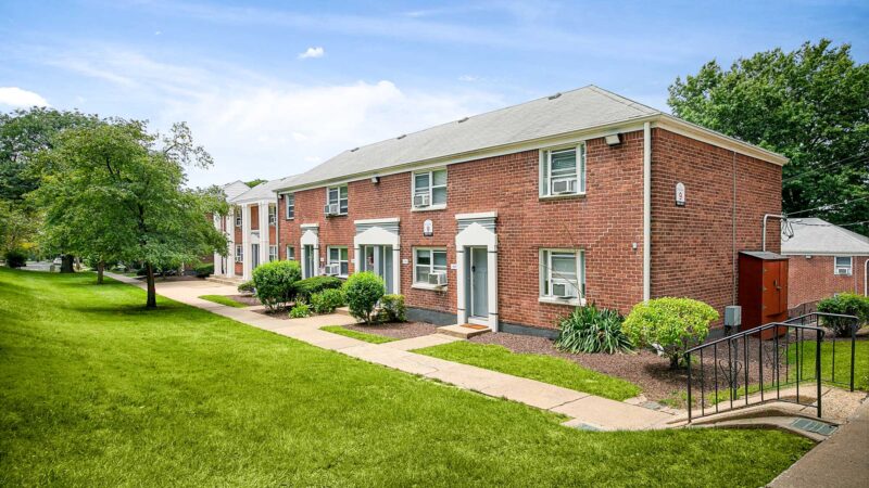 Ridgefield Gardens Apartments - Ridgefield, NJ