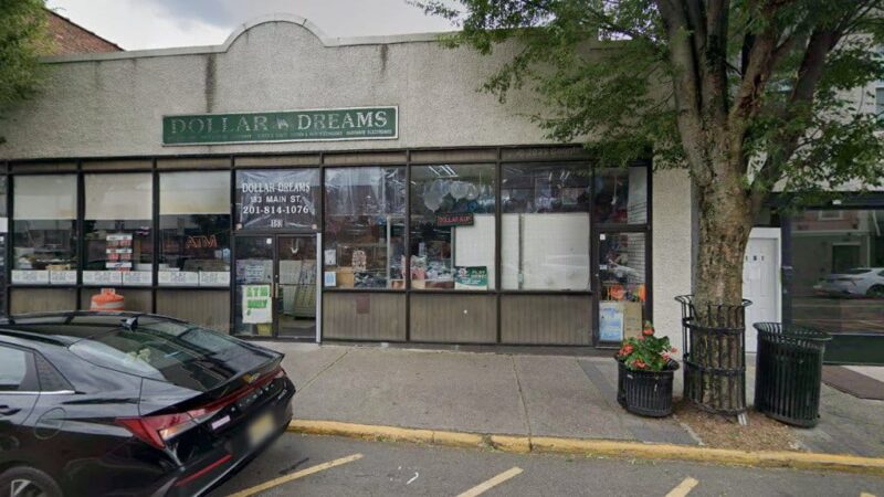 Dollar Dreams - Ridgefield Park, NJ