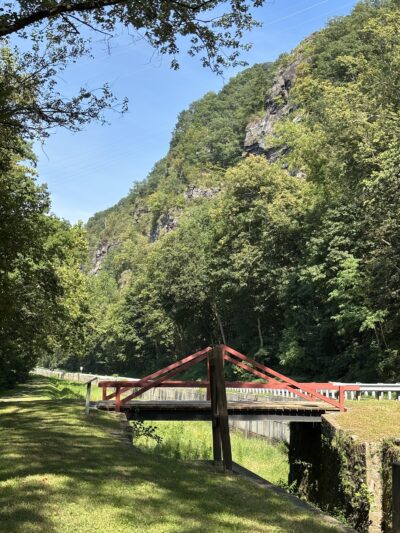 D&L Trail Riegelsville Trailhead - Riegelsville, PA