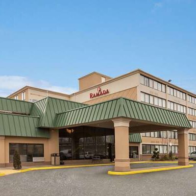 Ramada by Wyndham Rochelle Park Near Paramus - Rochelle Park, NJ