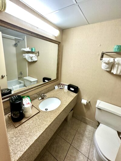 Ramada by Wyndham Rochelle Park Near Paramus - Rochelle Park, NJ