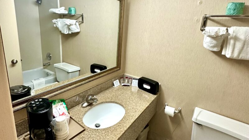Ramada by Wyndham Rochelle Park Near Paramus - Rochelle Park, NJ
