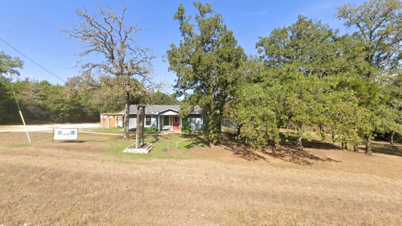 Best Friends Boarding Kennel - Rosanky, TX