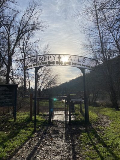 Happy Tails Dog Park - Roseburg, OR