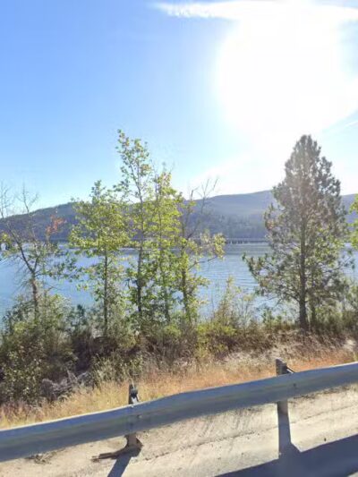Dog beach winter walk - Sandpoint, ID