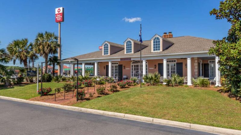 Best Western Plus Santee Inn - Santee, SC