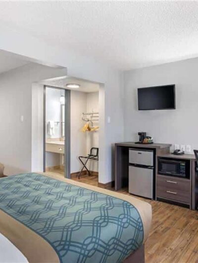 Econo Lodge Inn & Suites - Socorro, NM