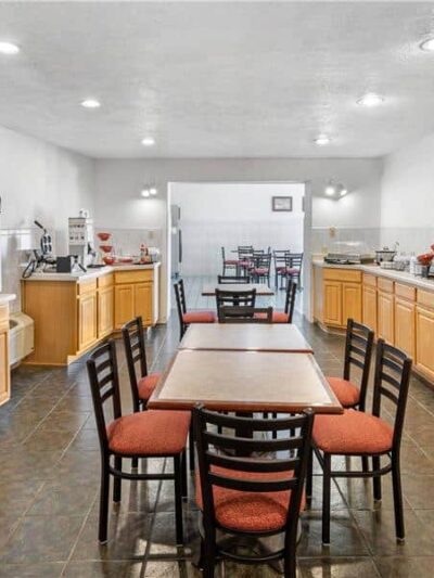 Econo Lodge Inn & Suites - Socorro, NM