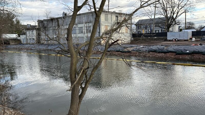 Delaware & Raritan Canal State Park Trail - Main St - South Bound Brook, NJ