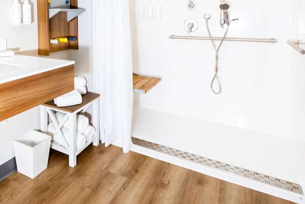 Microtel Inn & Suites by Wyndham Springville - Springville, NY