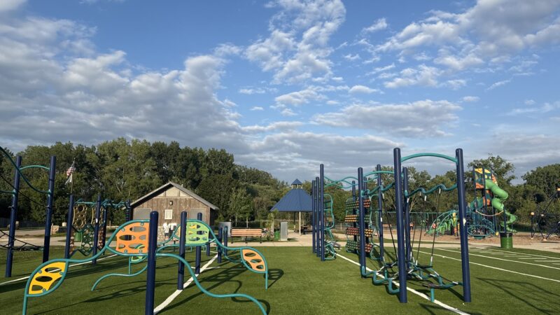 Commissioners' Park - Streamwood, IL