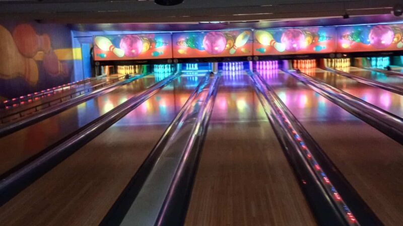 Maddog’s Restaurant & Bowl - Sullivan, IN