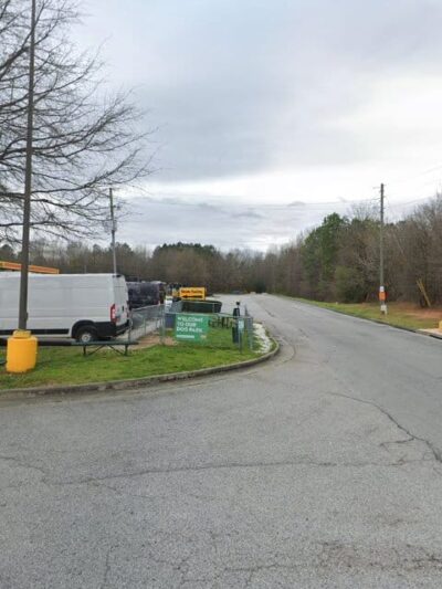 Dog Park at Love's Travel Stops - Thomson, GA