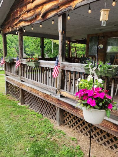 Nantahala Hideaway Campground & Cabins. Formerly Nelsons Nantahala Hideaway - Topton, NC