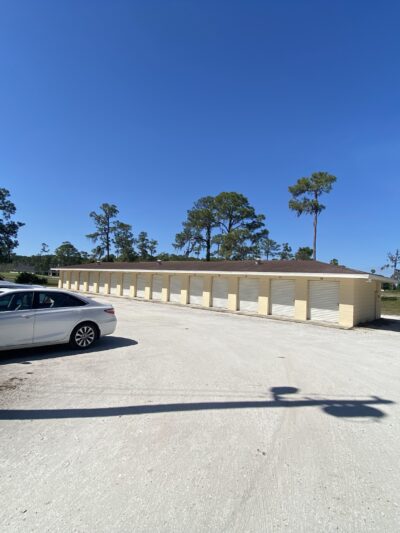Sun 'N Lake Dog Park Parking - US, FL