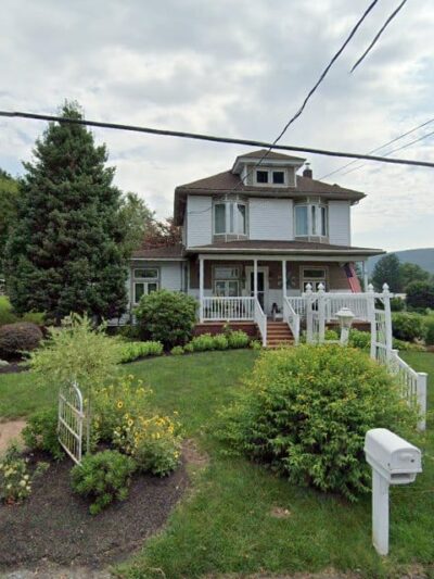 Puppy Luv Kennels - Valley View, PA