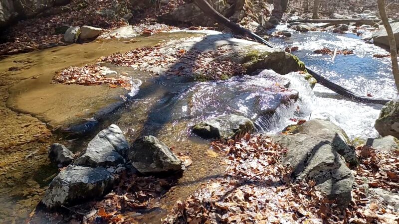 White Rock Falls Trailhead - Vesuvius, VA