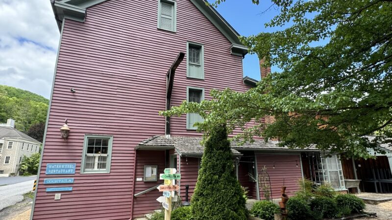 The Inn at Gristmill Square - Warm Springs, VA