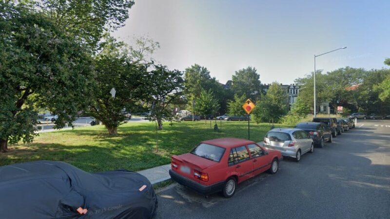 Triangle Park (Park Road) - Washington,
