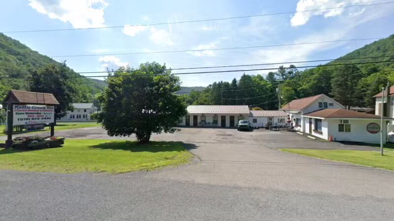The Rosebriar Inn on Kettle Creek - Westport, PA